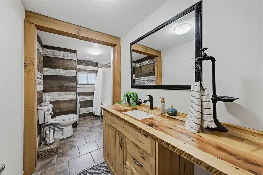 436 Macleod Trail SW