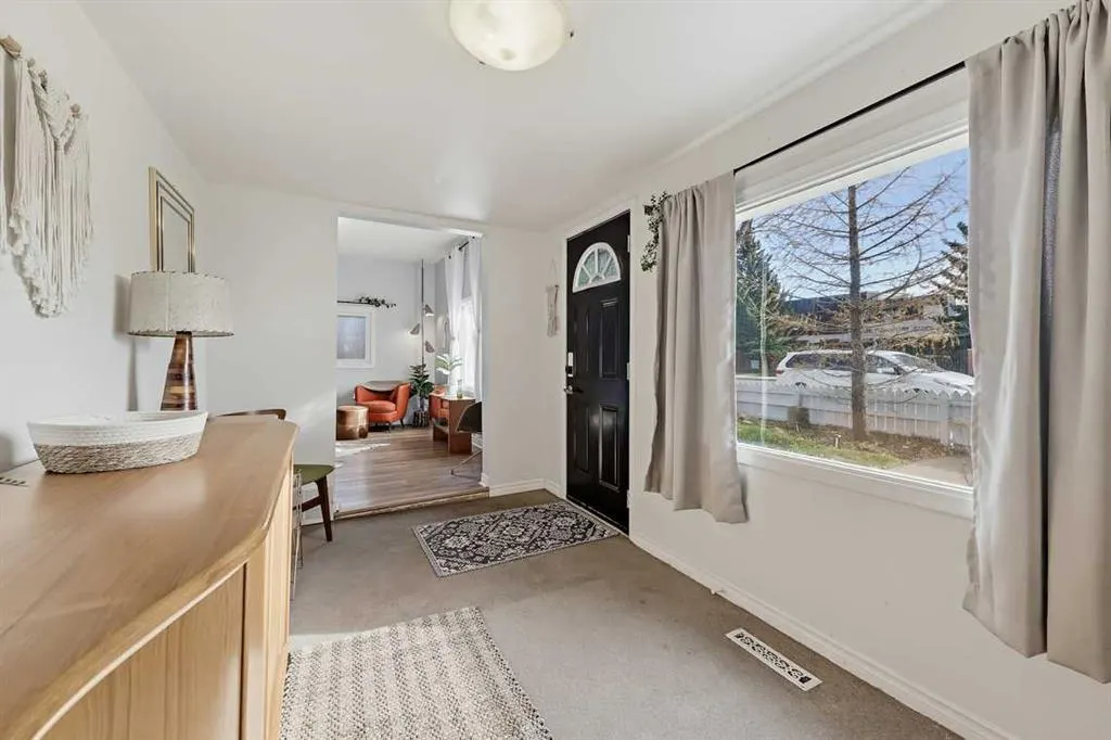 436 Macleod Trail SW