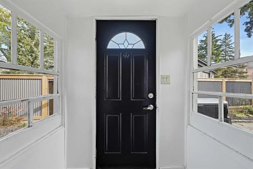 436 Macleod Trail SW