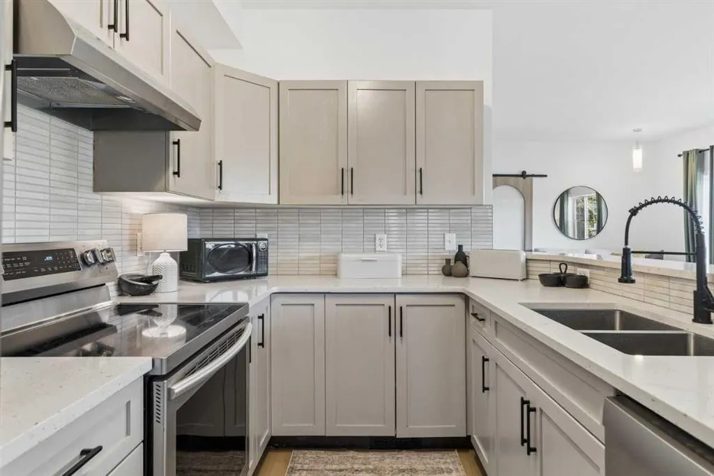 281 Cougar Ridge Drive SW #306
