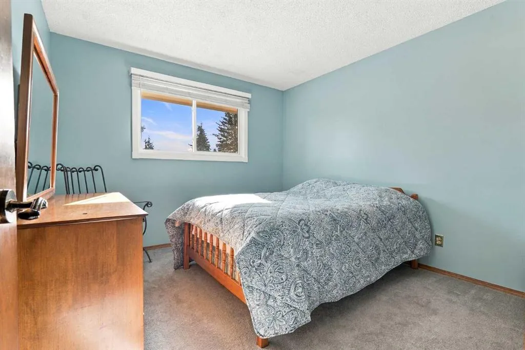 88 Deermeade Road SE