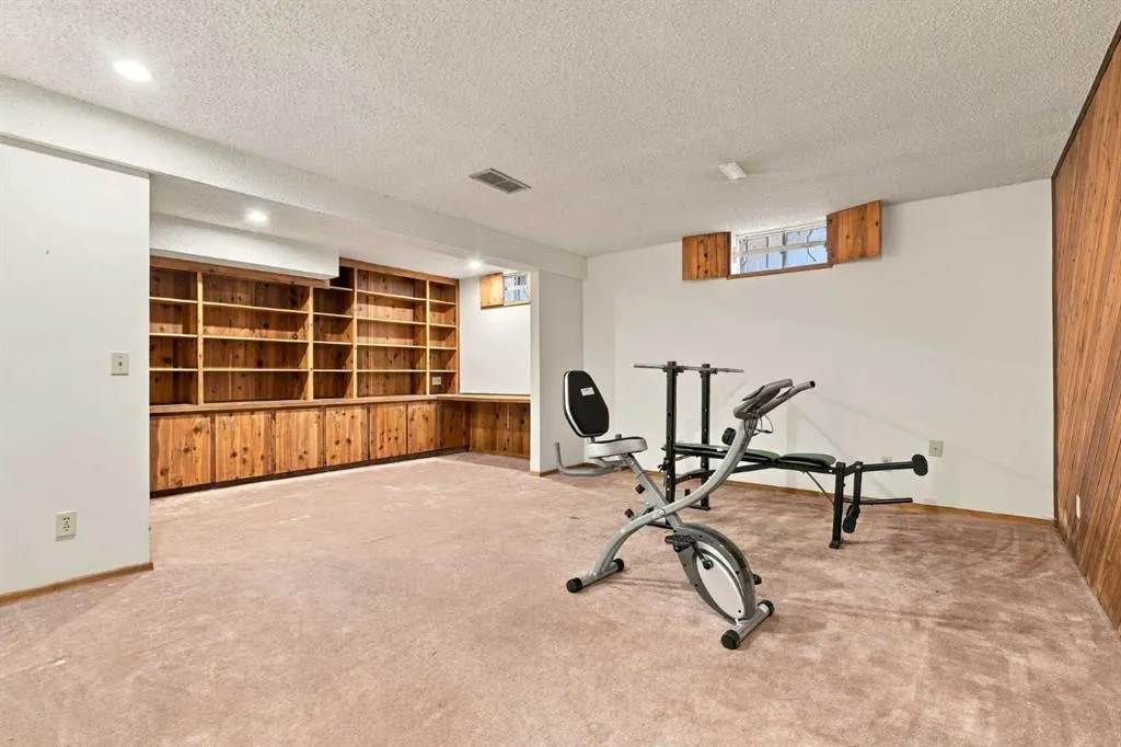 88 Deermeade Road SE