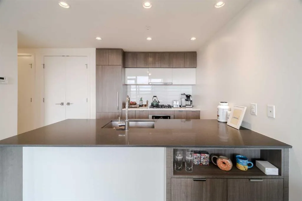 128 2 Street SW #1405