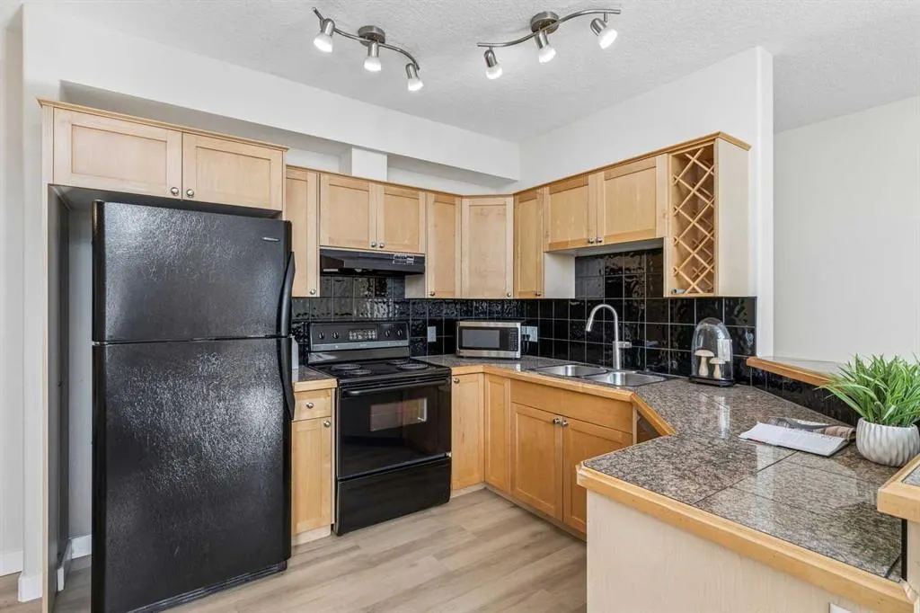 1800 14A Street SW #405