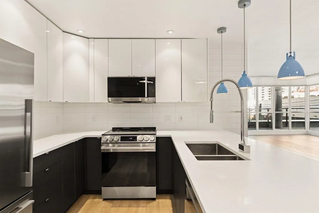 788 12 Avenue SW #203