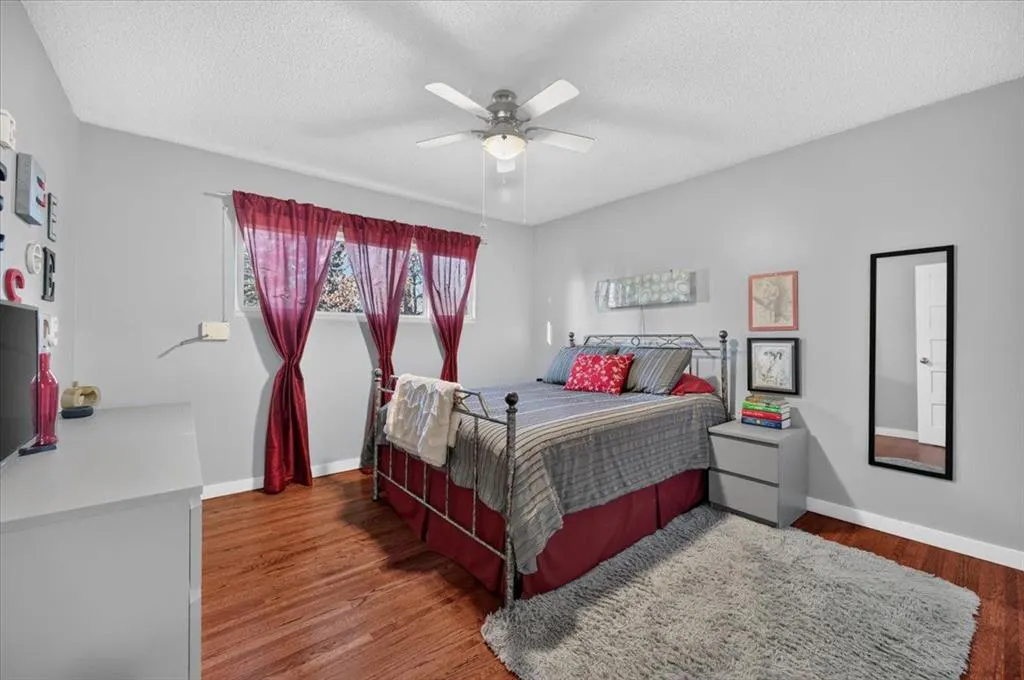 1184 Northmount Drive NW