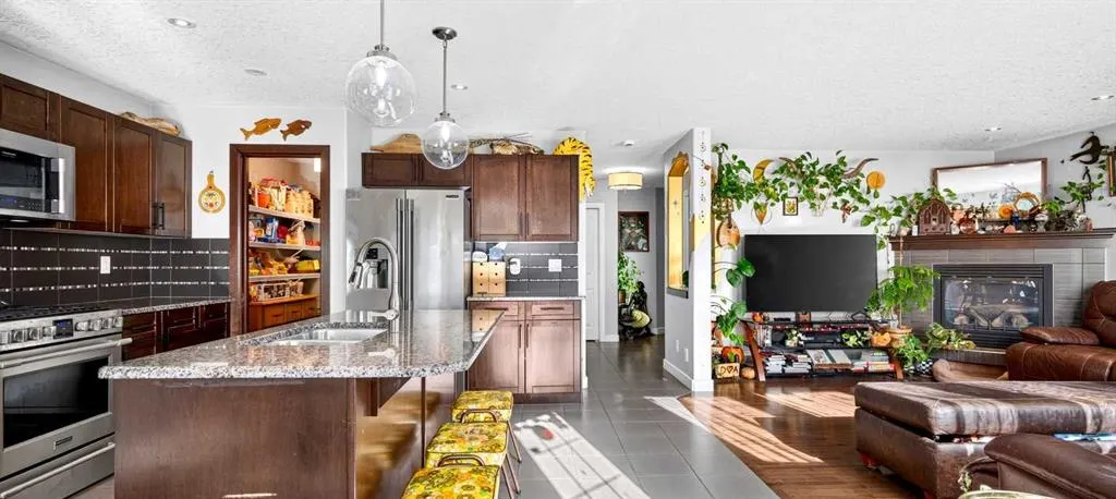 322 Kingsbury View SE
