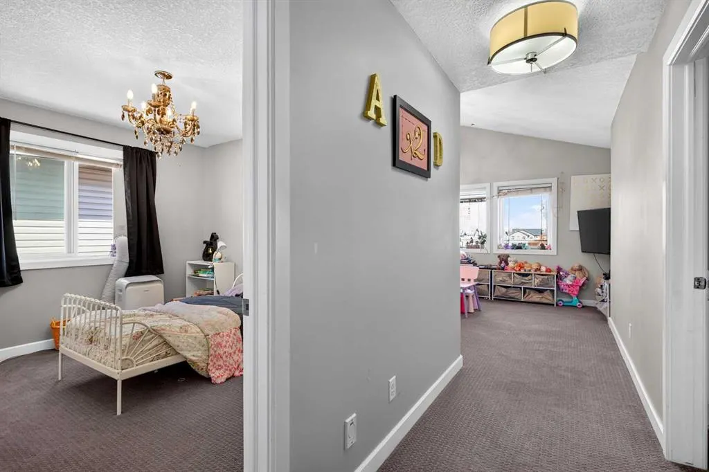 322 Kingsbury View SE