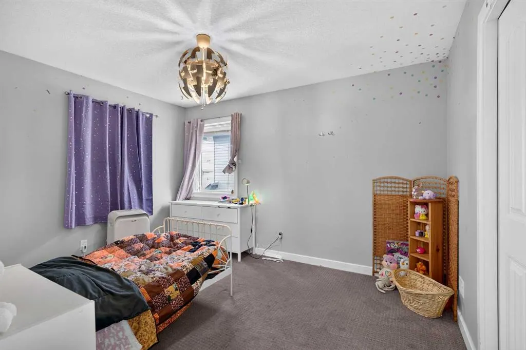 322 Kingsbury View SE