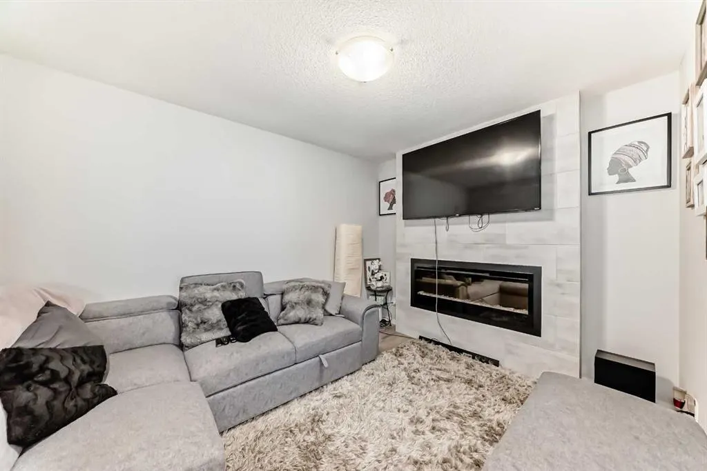 115 Cityscape Boulevard NE