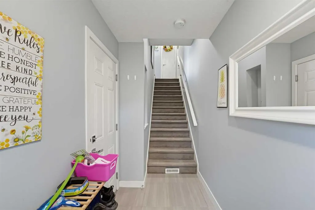 260 Walden Path SE