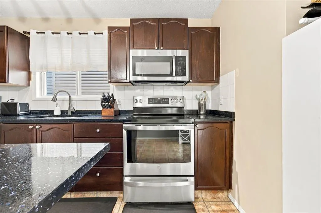 120 Millrise Close SW