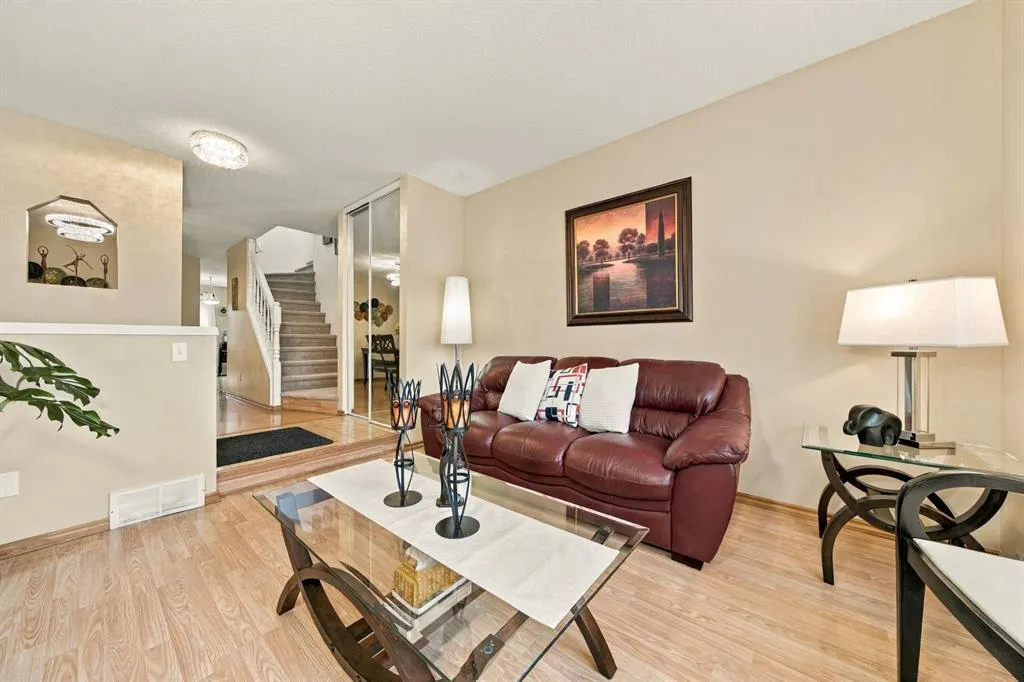 120 Millrise Close SW