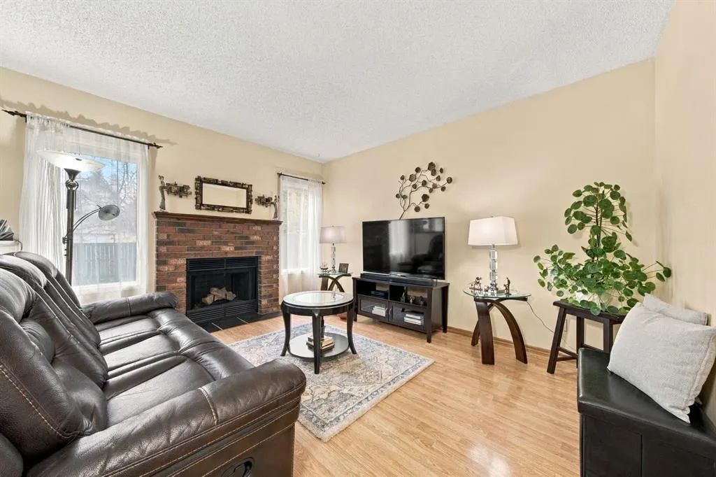 120 Millrise Close SW