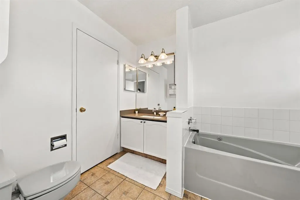 120 Millrise Close SW