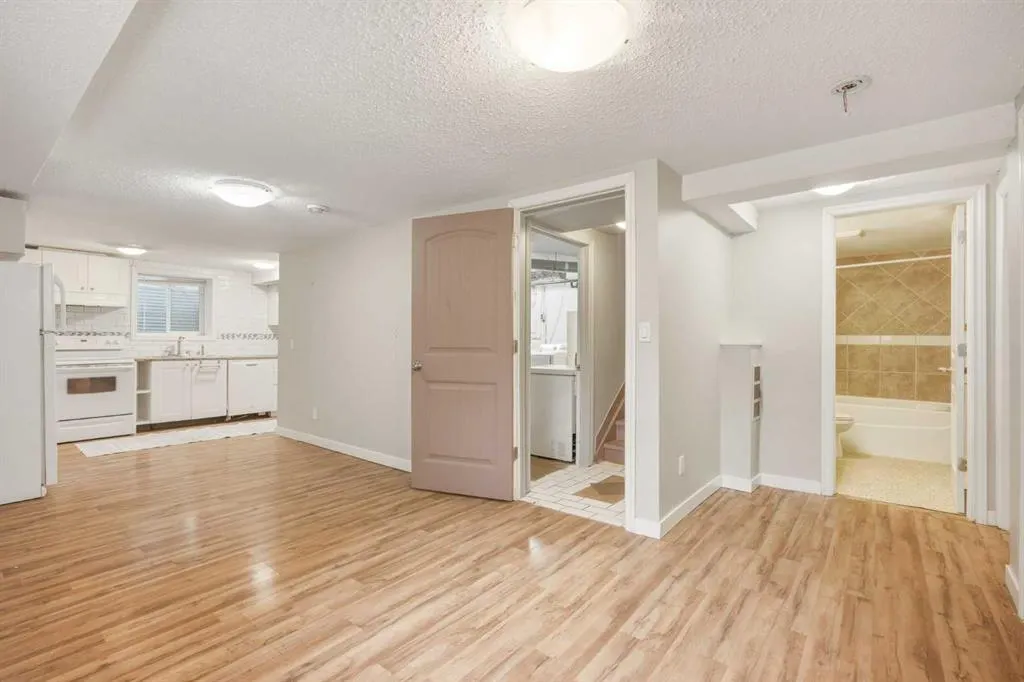 31 Hendon Place NW