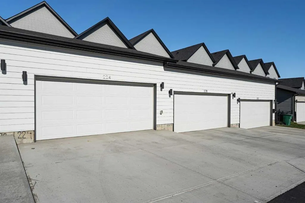 224 South Point Greenway SW