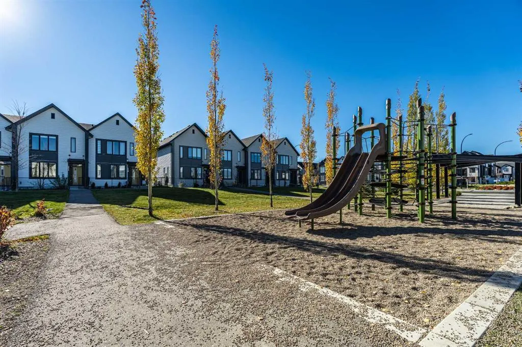 224 South Point Greenway SW