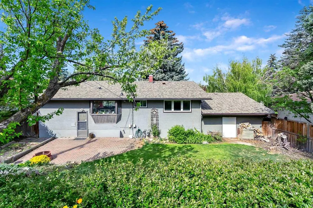 30 Gateway Drive SW