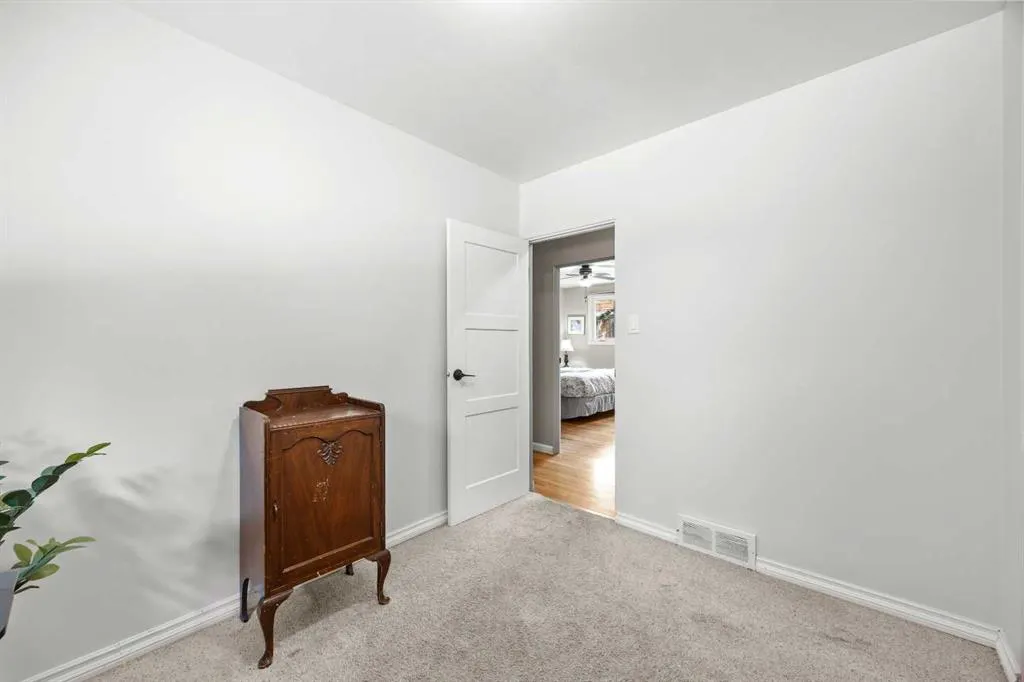 30 Gateway Drive SW