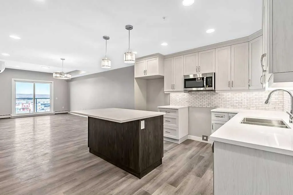 101 Willowridge Drive #206
