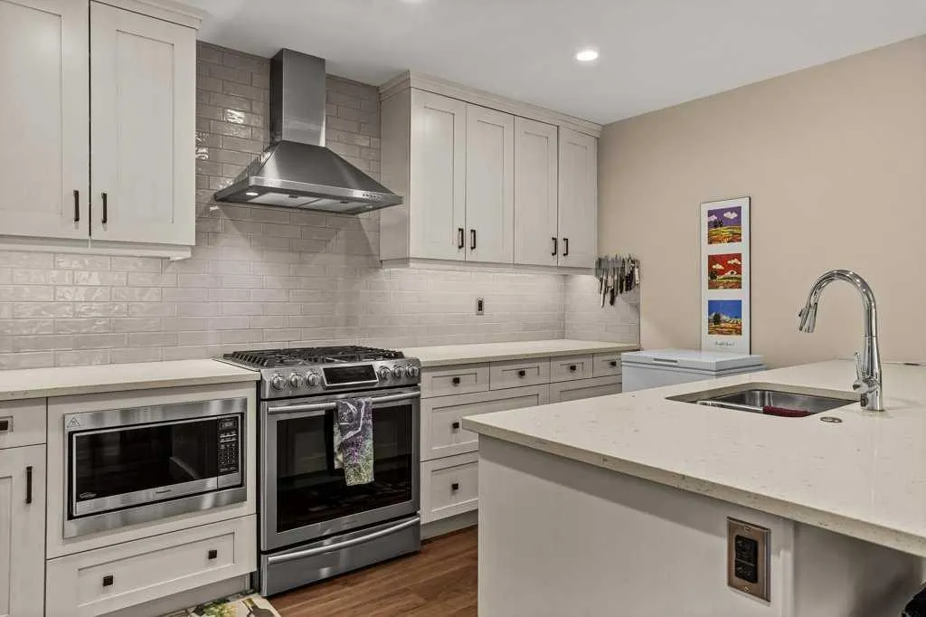 707 Spring Creek Drive #304