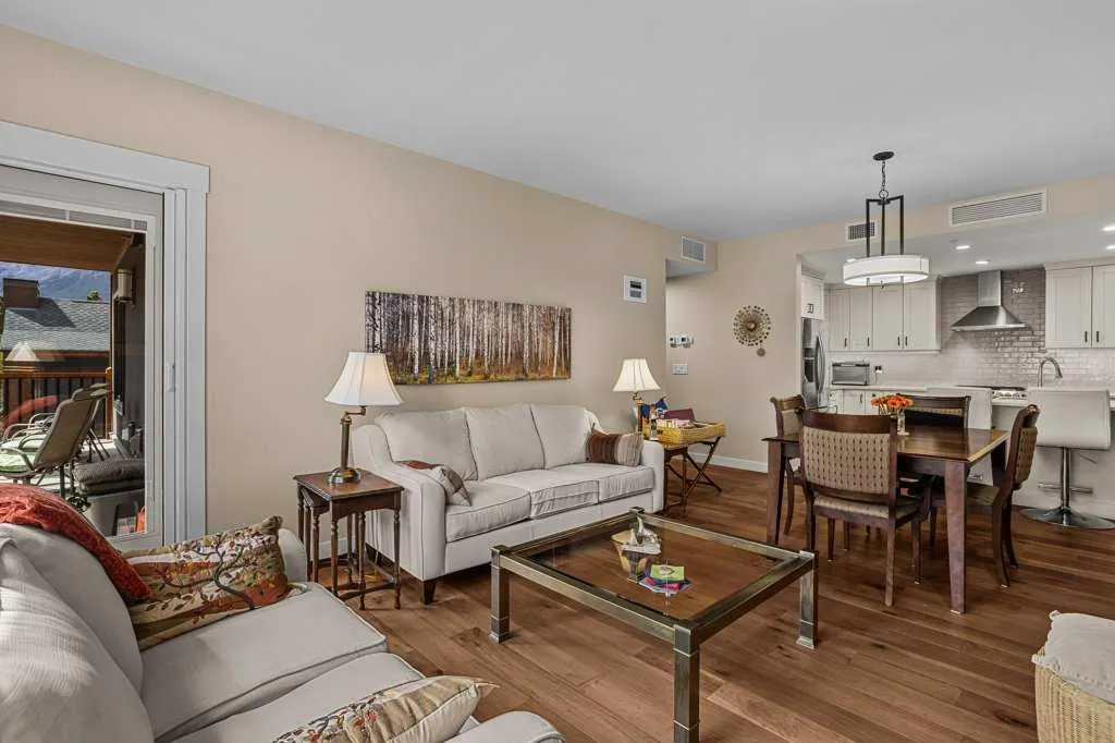707 Spring Creek Drive #304