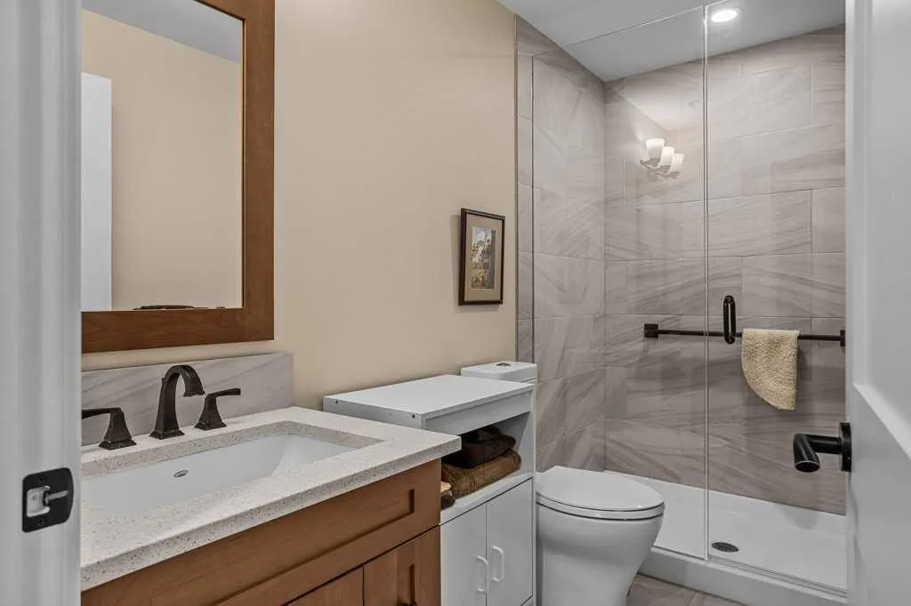 707 Spring Creek Drive #304