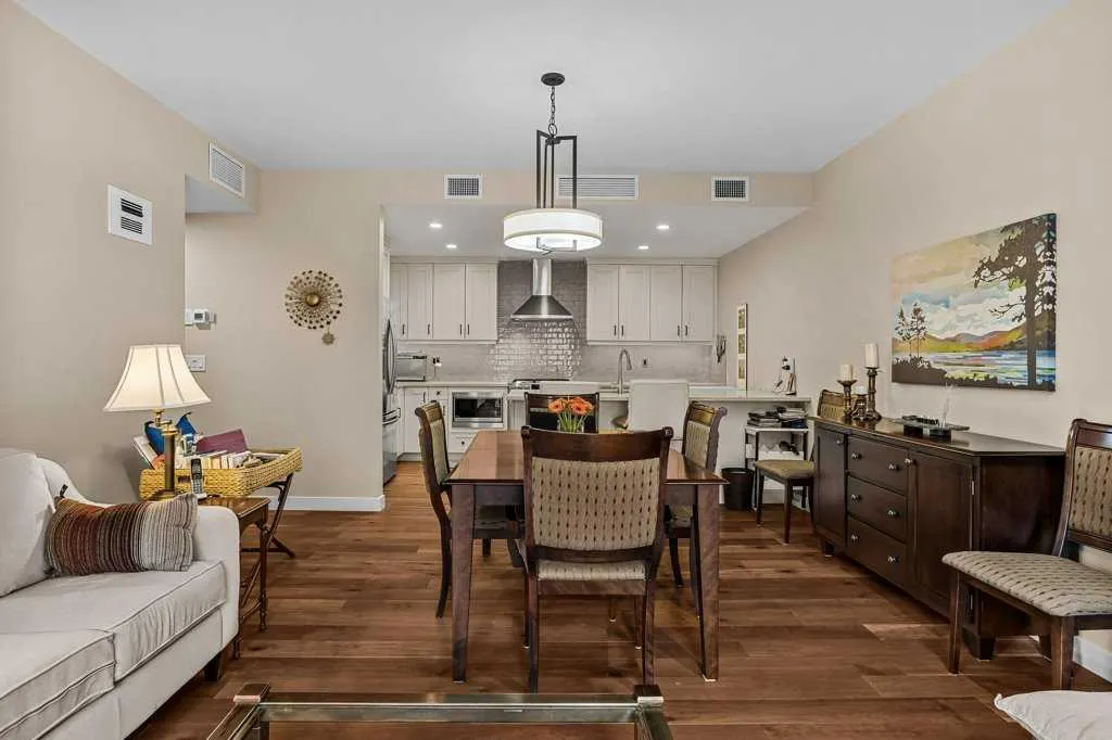 707 Spring Creek Drive #304