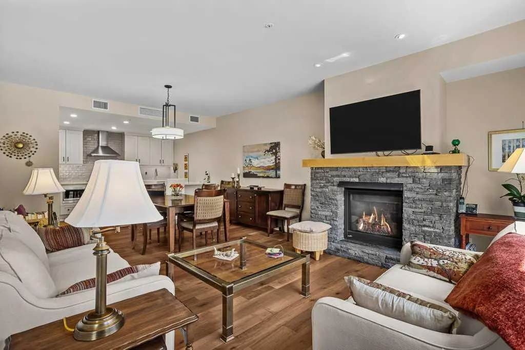 707 Spring Creek Drive #304