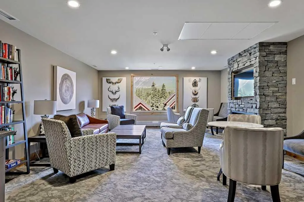 707 Spring Creek Drive #304