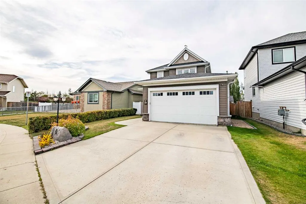 14 Windermere Close