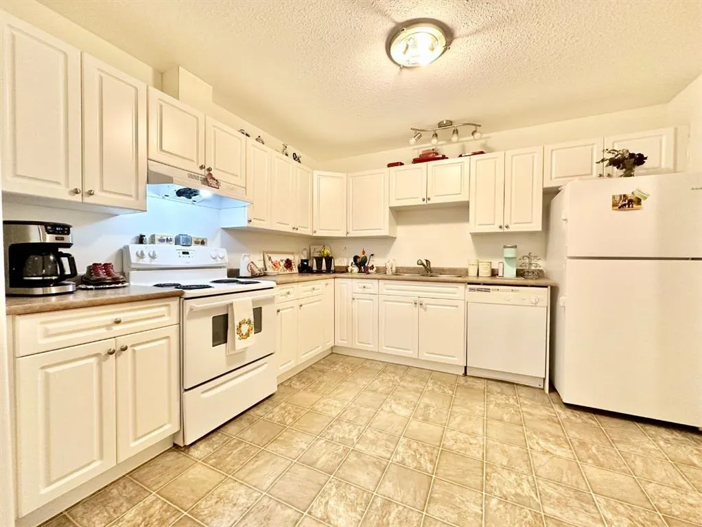 9508 99 Street #103