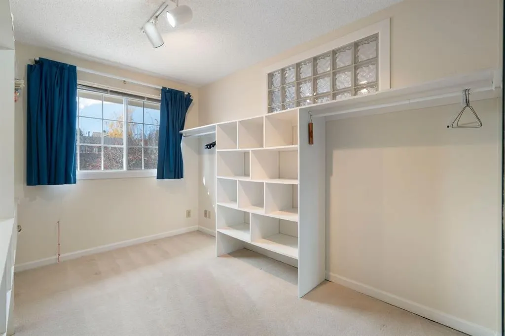 59 Stranraer Place SW