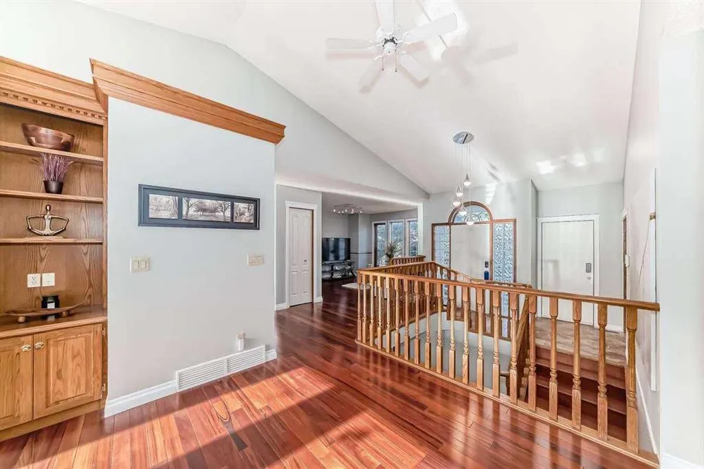 11 Hawkmount Heights NW