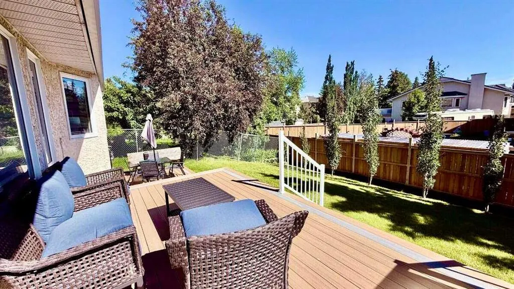 11 Hawkmount Heights NW