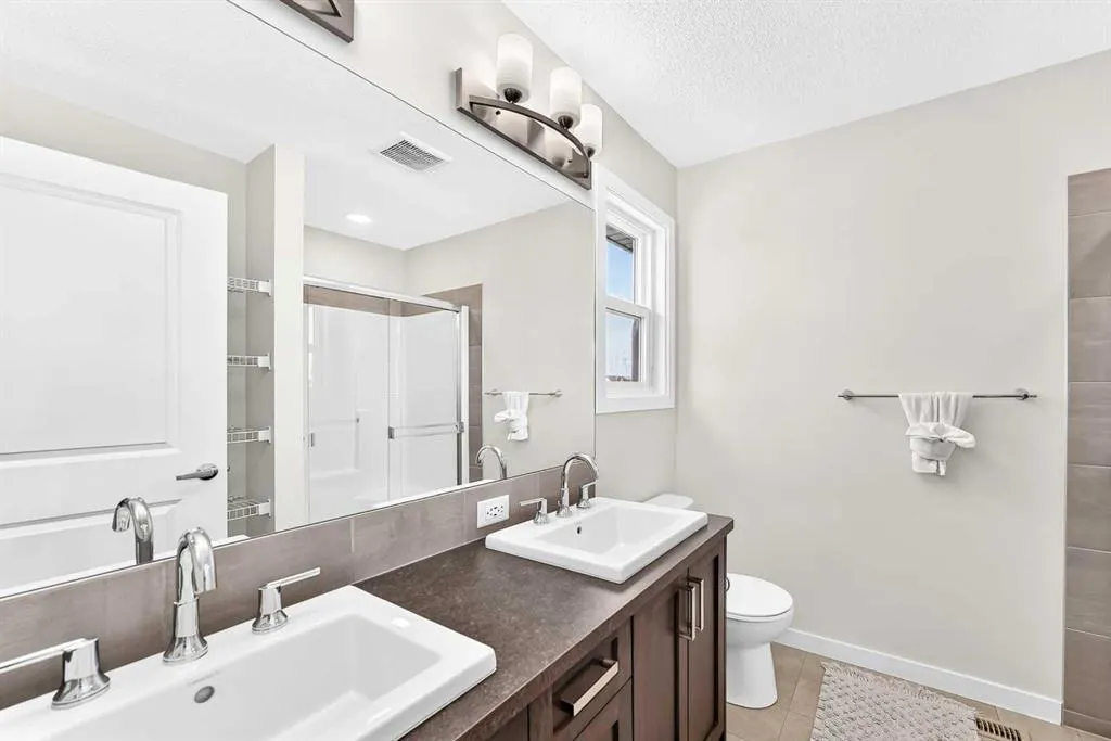 524 Midtown Street SW