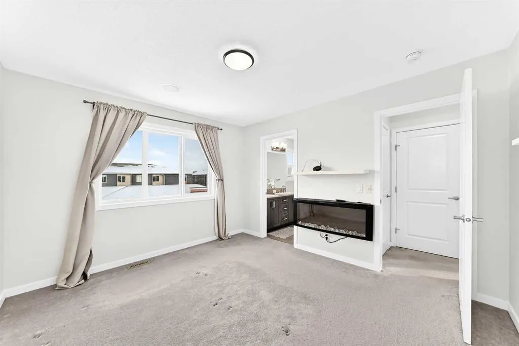 524 Midtown Street SW