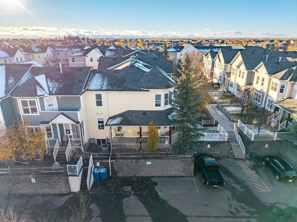 904 Prairie Sound Circle NW