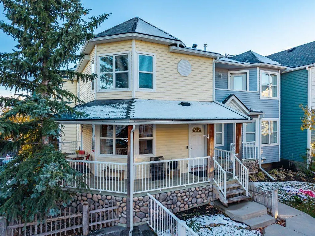 904 Prairie Sound Circle NW