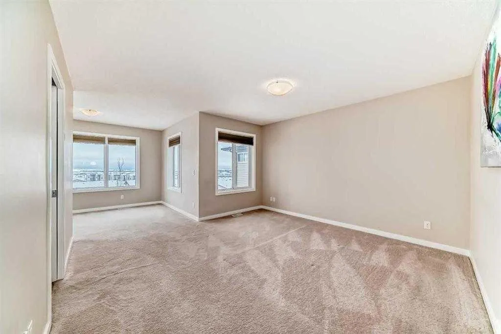 12 kincora Mews NW