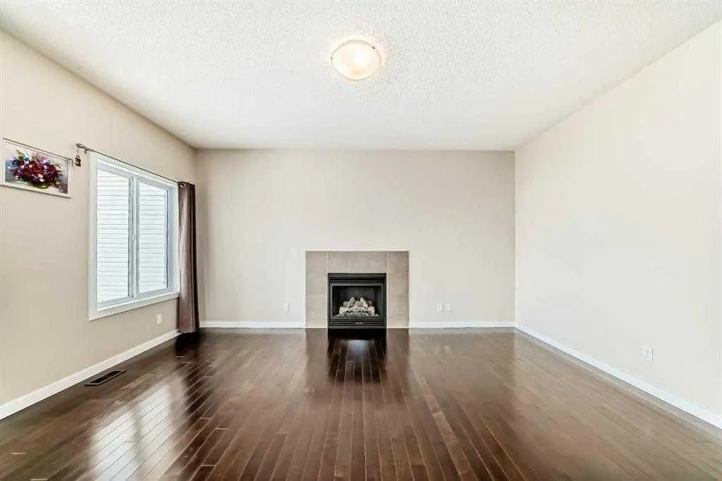 12 kincora Mews NW