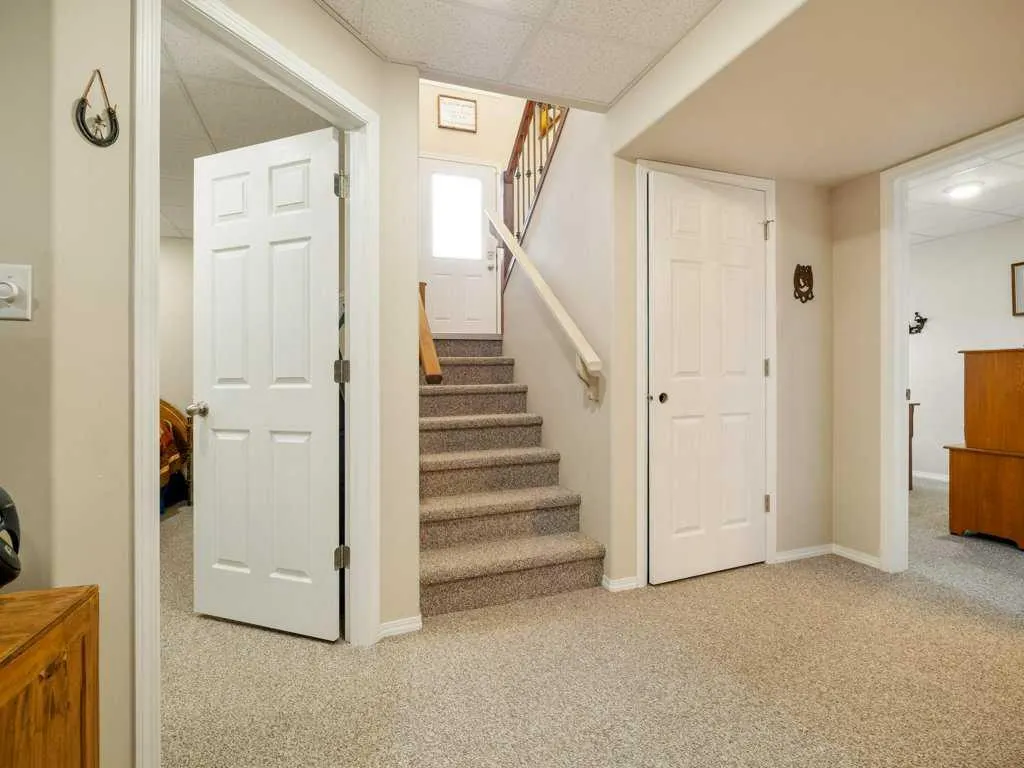 687 Parkside Drive