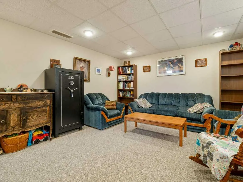 687 Parkside Drive