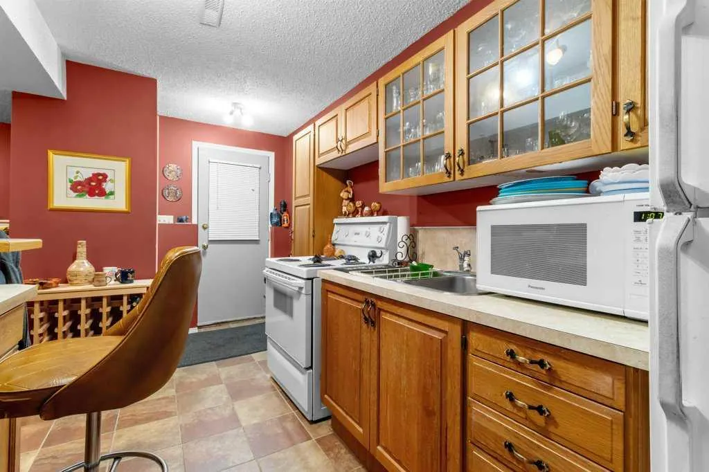 46 Meadowview Close