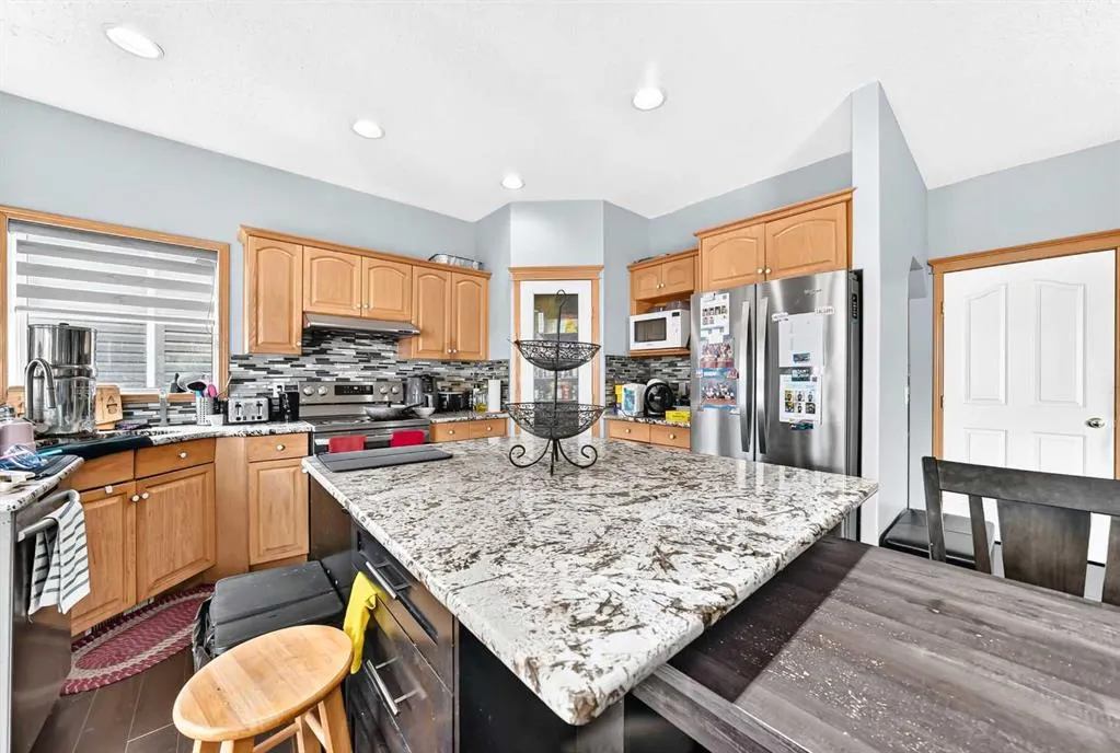 38 Coral Reef Crescent NE