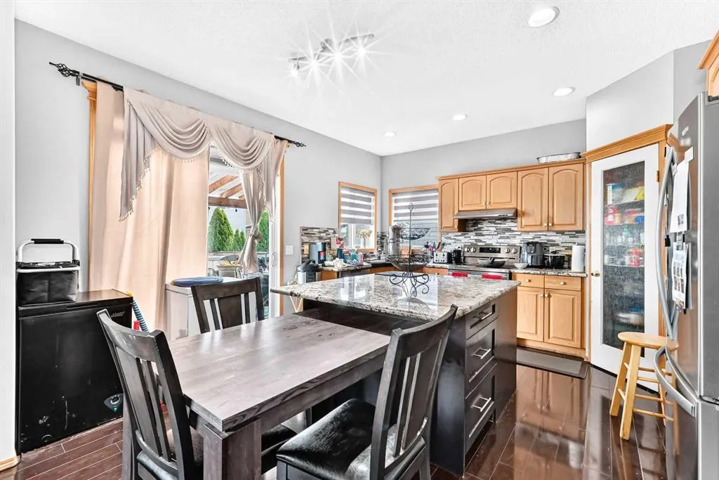 38 Coral Reef Crescent NE