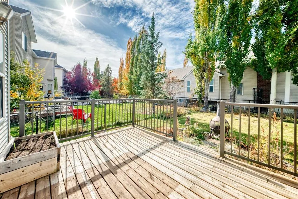 25 Discovery Ridge Hill SW