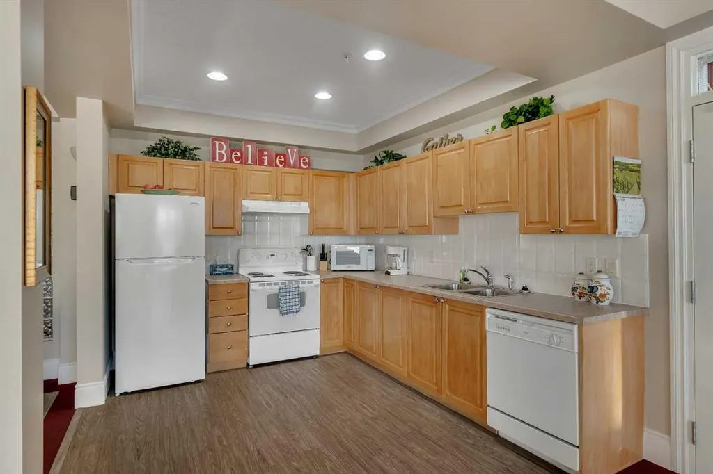 1010 Arbour Lake Road NW #2222