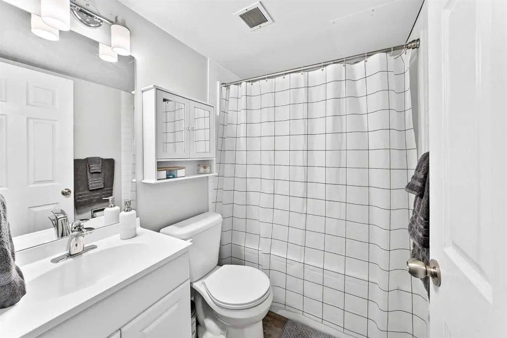 314 14 Street NW #206